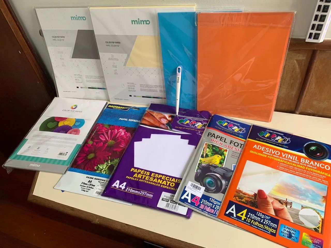 Cricut Maker 3 + kit de papéis, vinis e 60 canetas64650777423617122