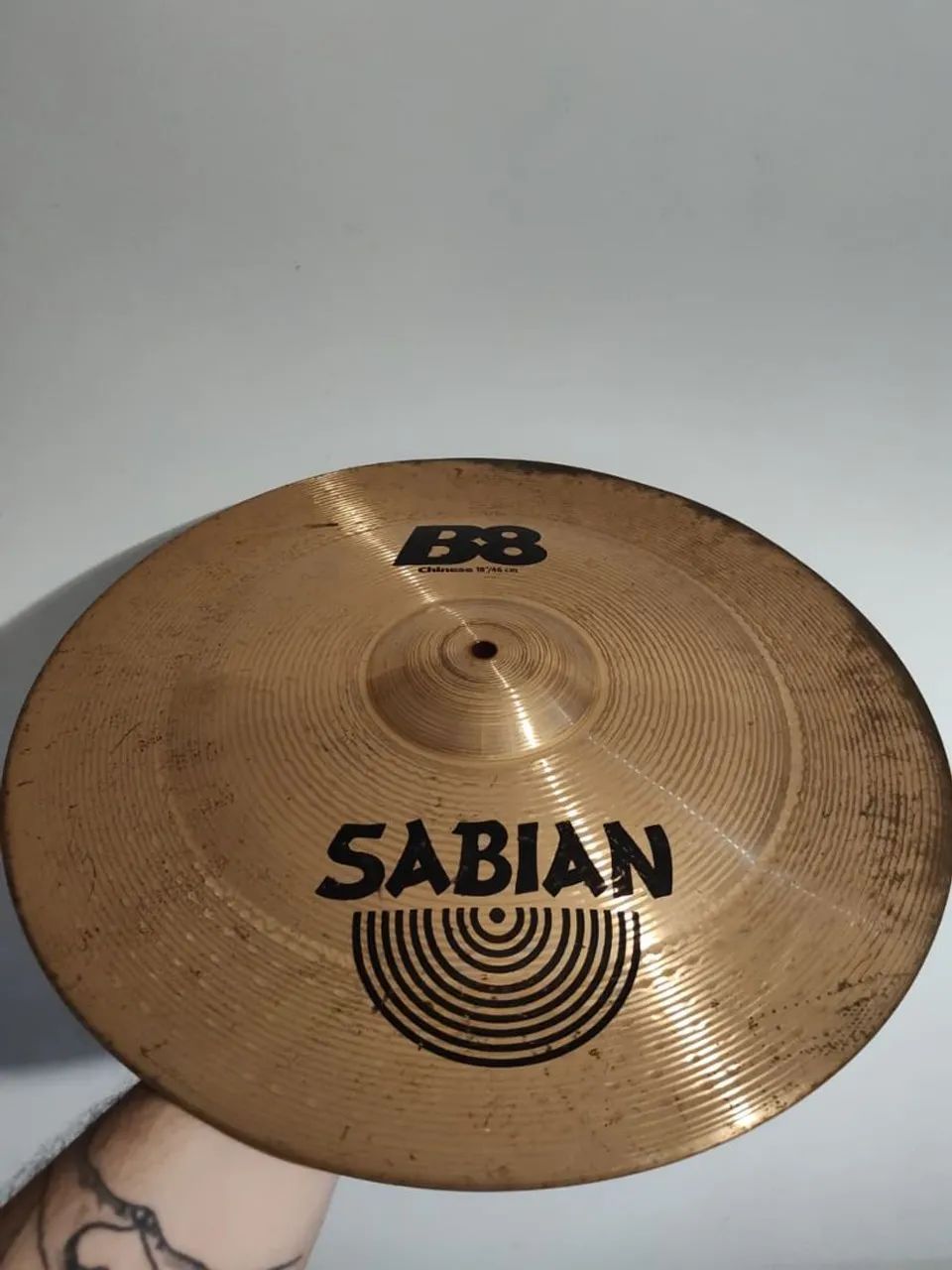 Prato Sabian B8 China 18" - Ótima condição