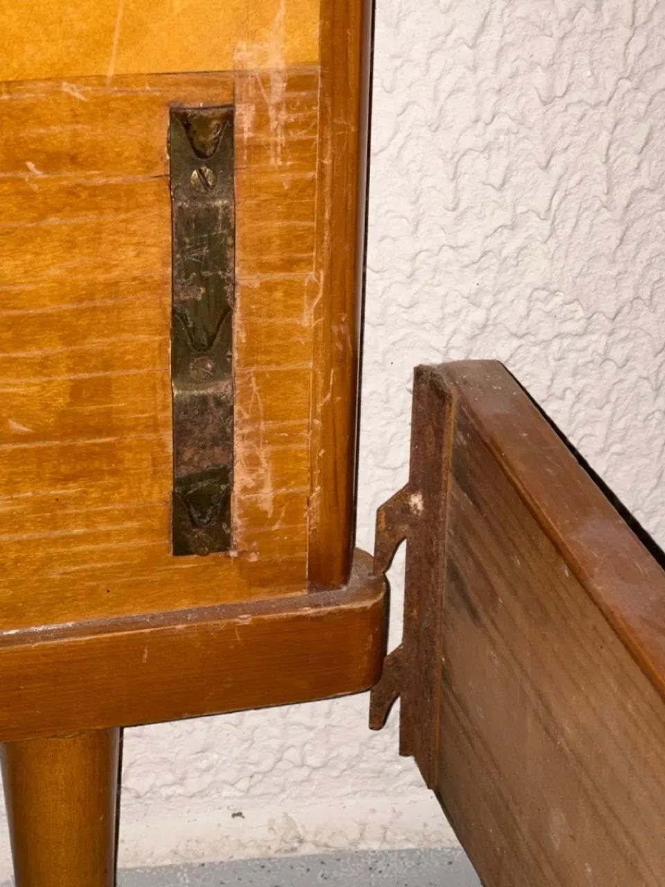 Cama de solteiro Retrô de madeira maciça de 196564374973011330121