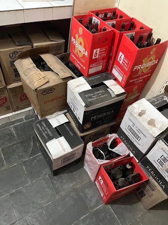 Garrafas de litrão de cerveja R$ 1,00 (um real) cada