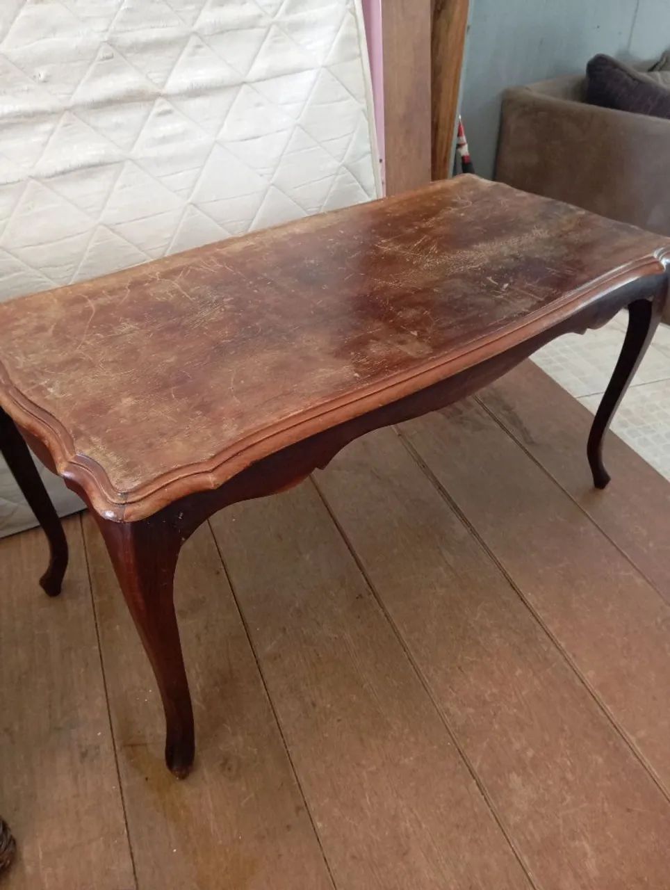 Mesa de centro antiga estilo chipandele 