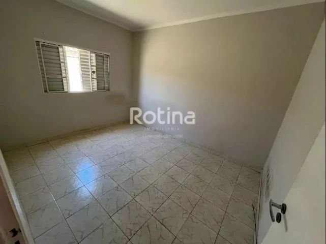Ótima Casa 3 Quartos + Suíte - Localização bairro Cazeca próximo ao centro - Foto 5