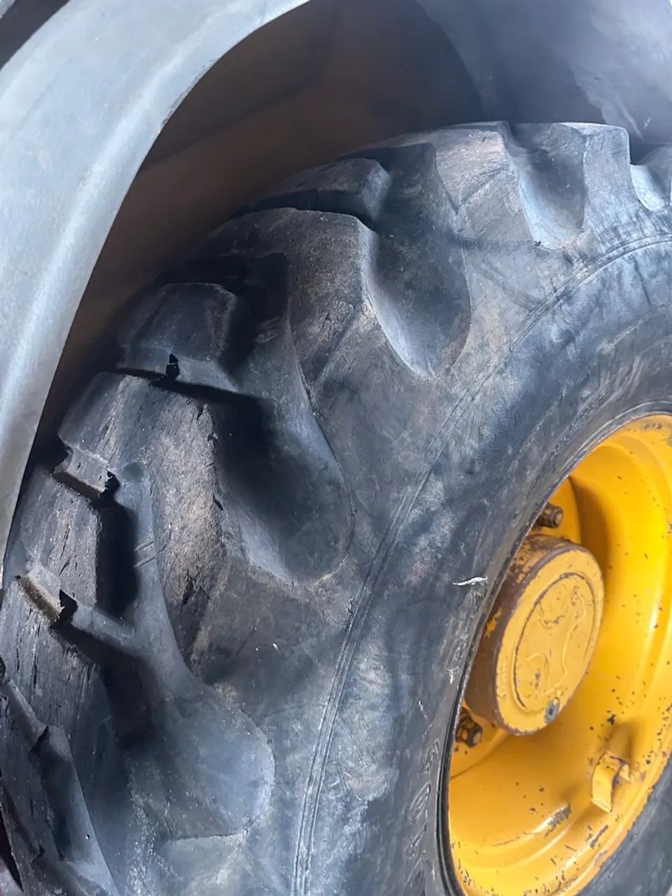 Retroescavadeira Randon 4x4 ano 2008 único dono  - Foto 5