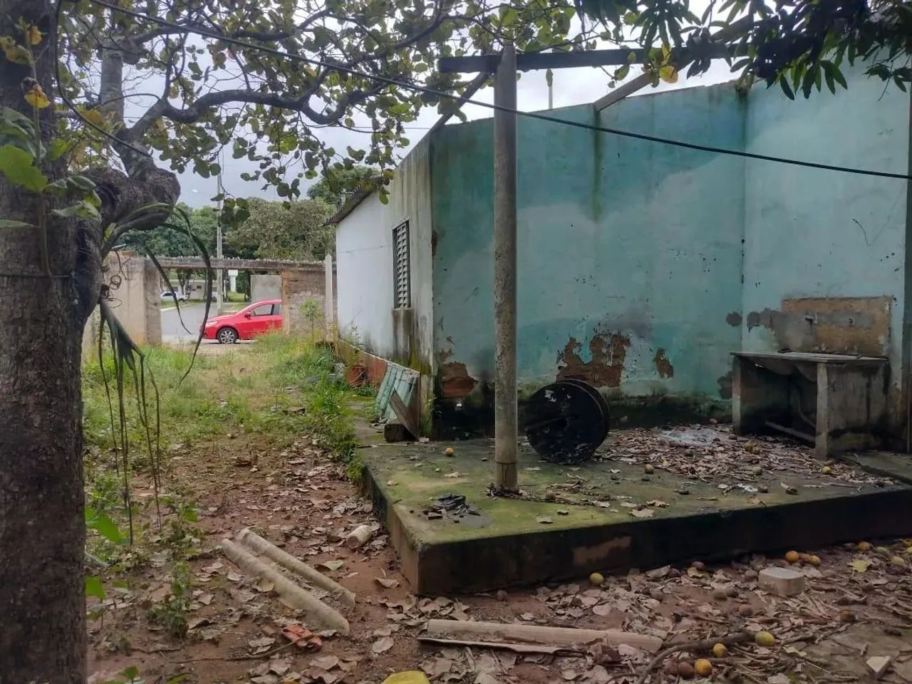 Lote com casa de 2 quartos no Jardim Riviera em Aparecida de Goiânia - Foto 2