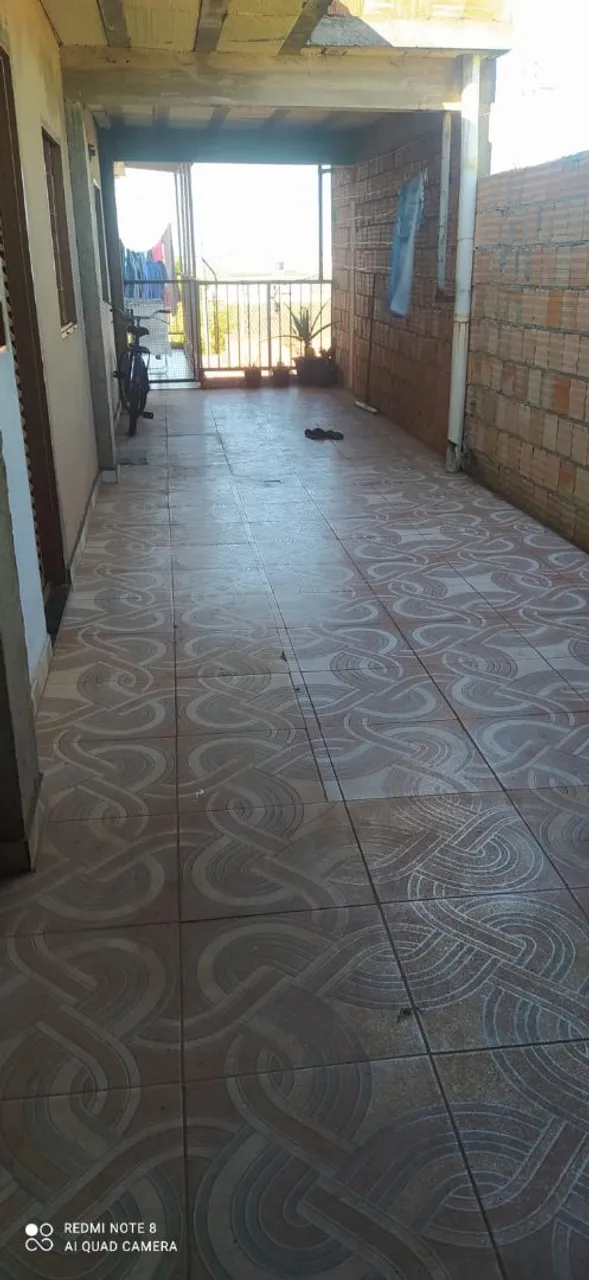 Kit net com 2 quartos, sala e cozinha - Ótima localização