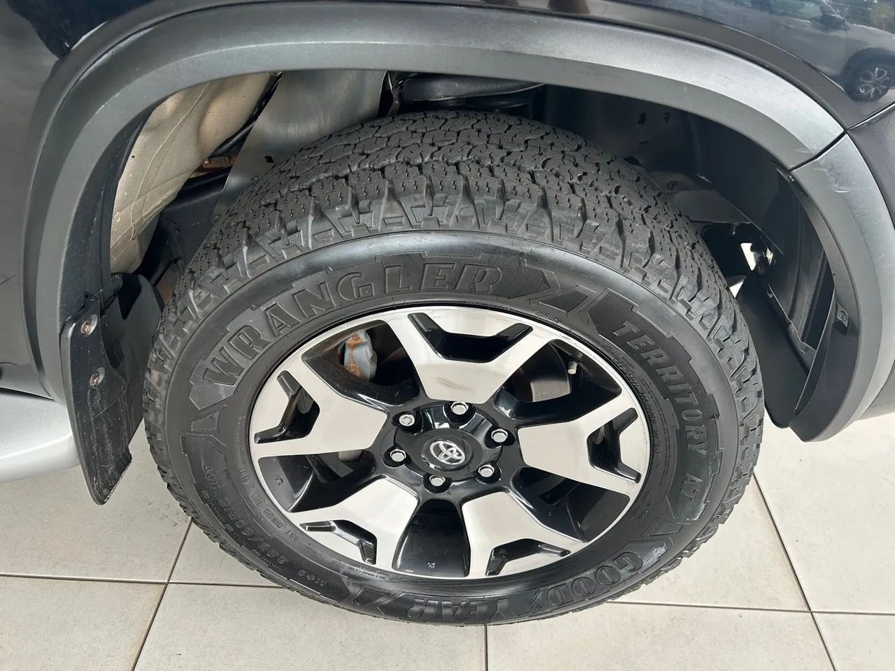 SW4 SRX DIAMOND 2.8 DIESEL 7 LUGARES 4X4 19/20 COM 117 MIL KM - Foto 5
