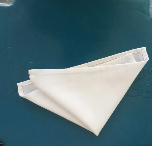 120 Guardanapos novos de pano branco para festa
