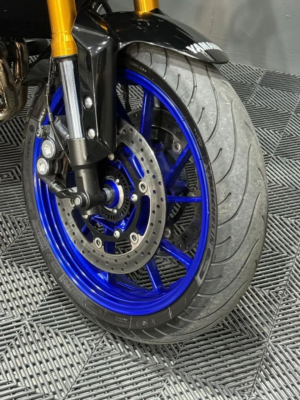 YAMAHA MT09 TRACER 900 GT IMPECÁVEL ZERADA SUL MOTORS  - Foto 3