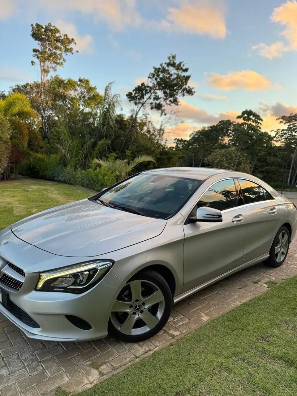 Mercedes Benz CLA 180 2018 Ipva pago