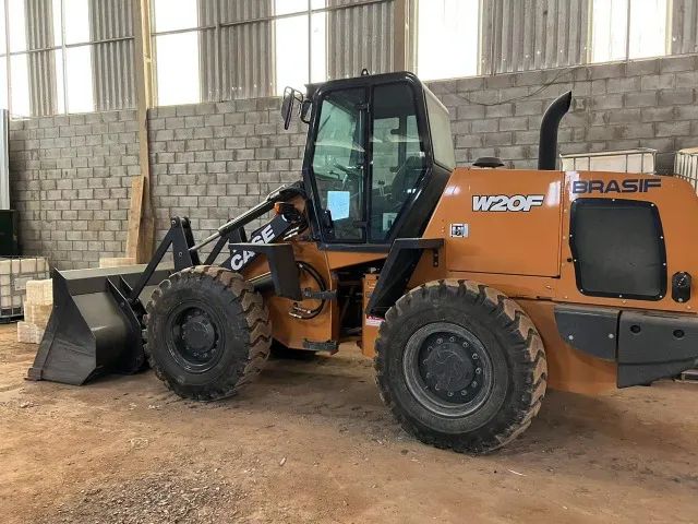 Pa Carregadeira Case 2020 W20F com 209 Horas Originais 