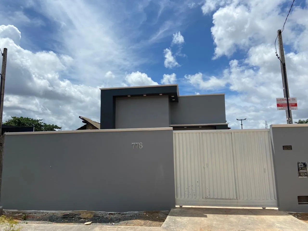 Vende-se casa no satélite city( murilo teixeira )
