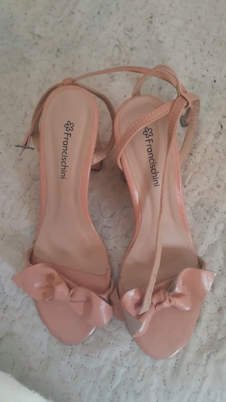 Sandália Franciscchini Rosa com Detalhe de Laço