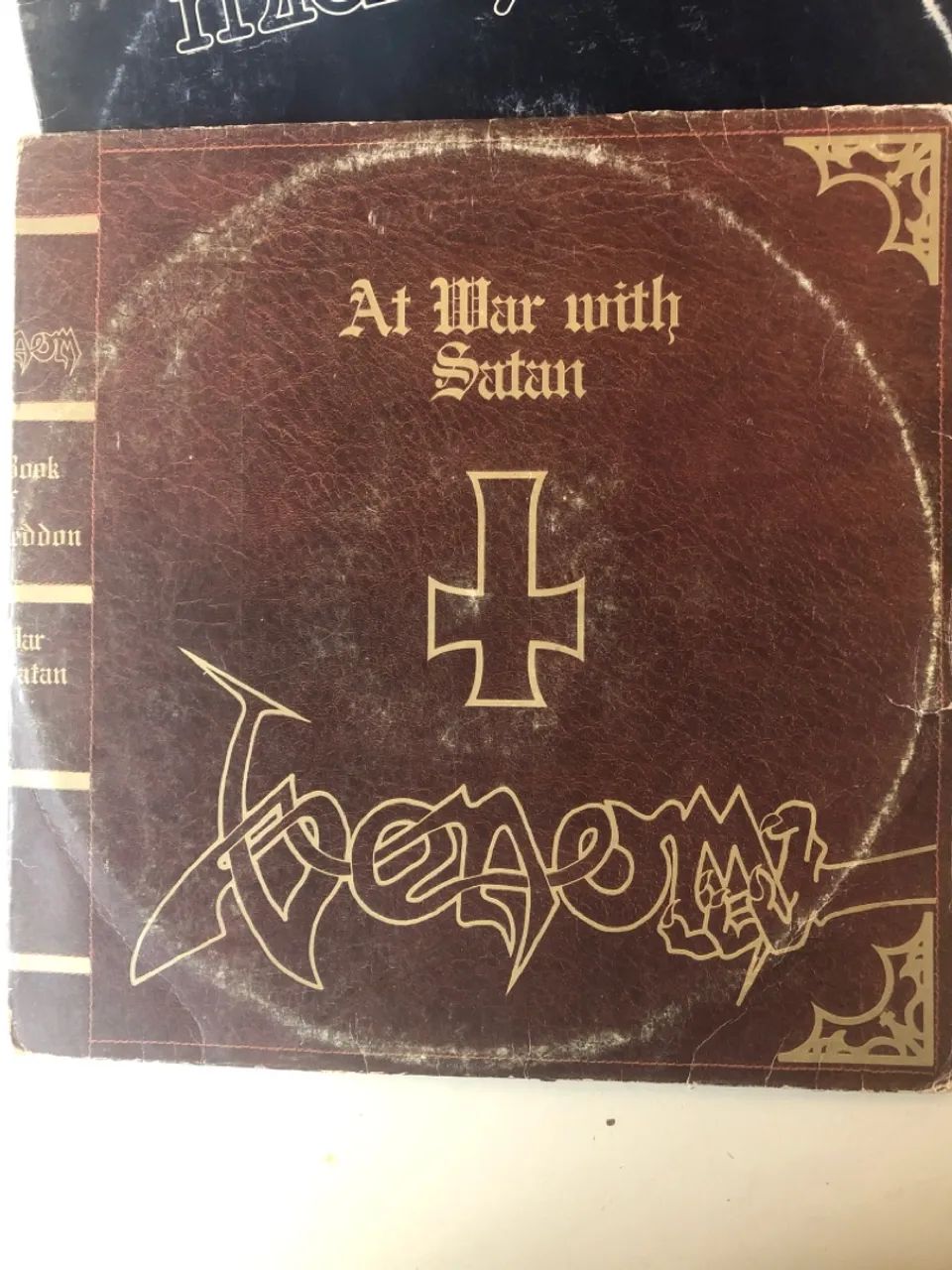 DISCO DE VINIL VENOM - AT MAR WITH SATAN INTERPRETE VENOM (1986) [USADO
