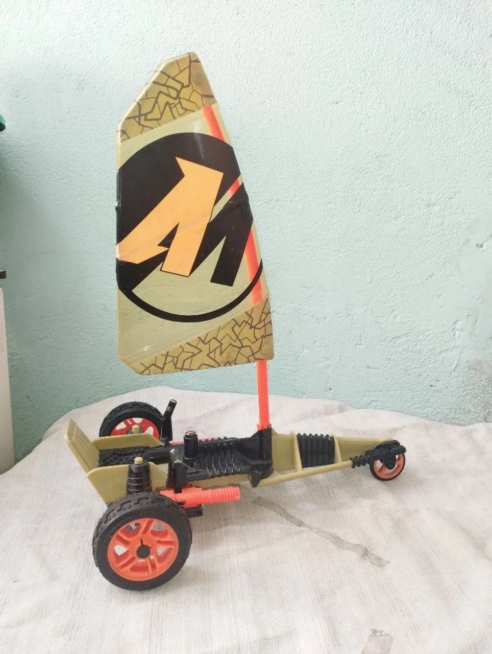 Carrinho de brinquedo com vela - Foto 2