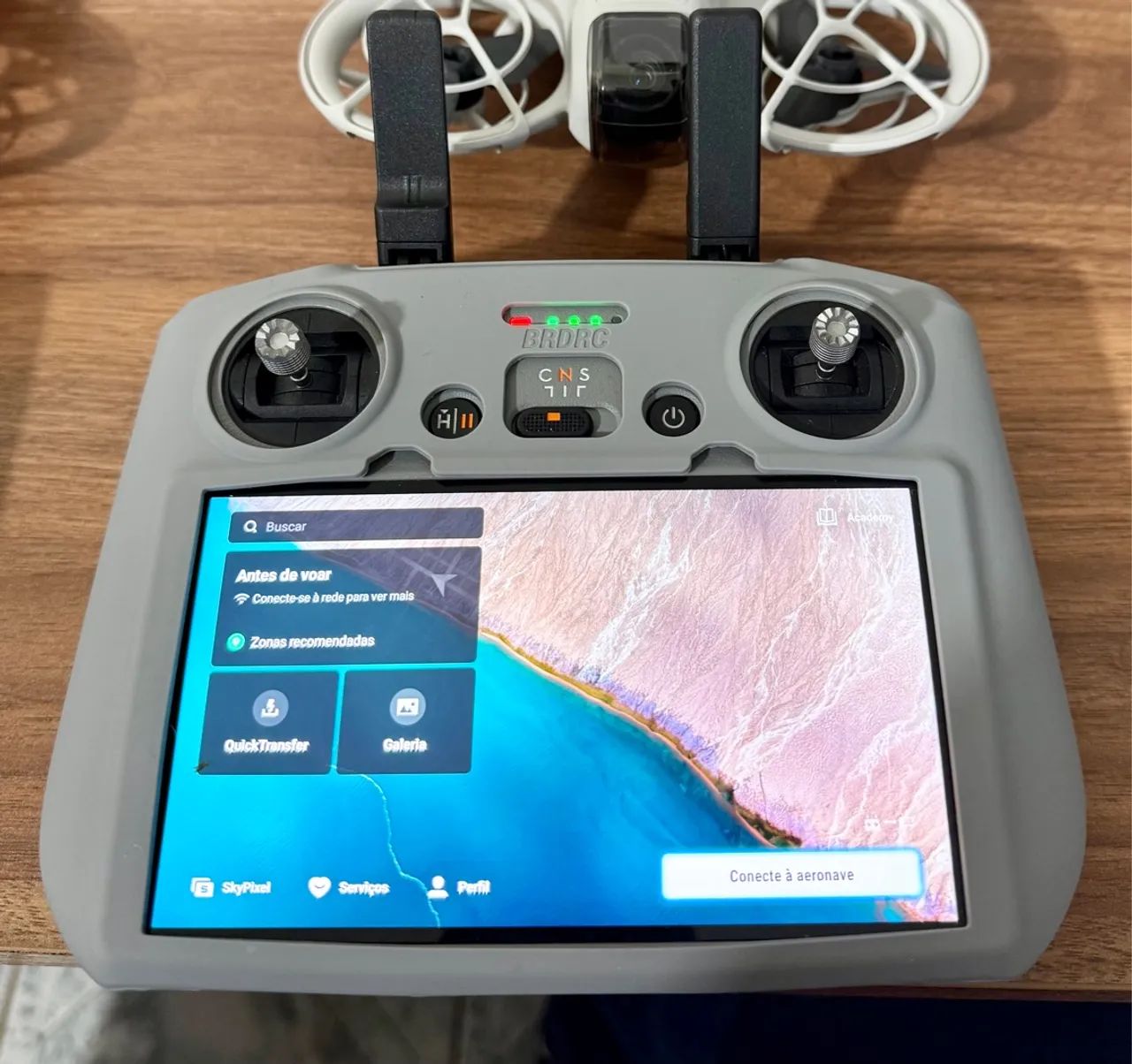 Controle remoto DJI com tela touch RC264290273080834120