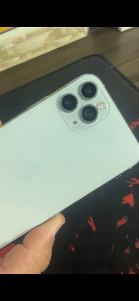 iPhone 11 Pro - Branco 64 GB
