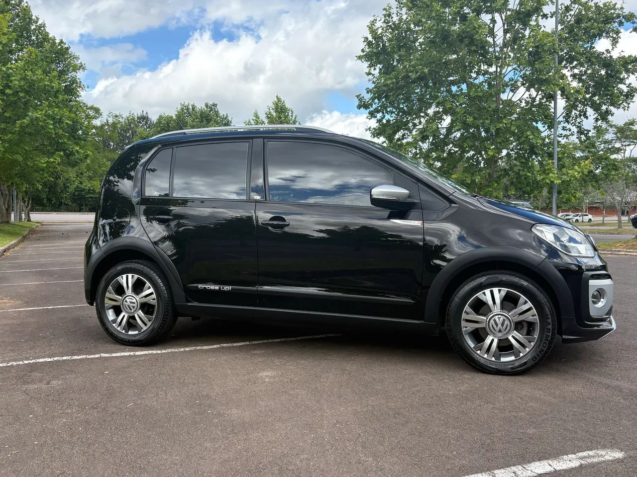 Volkswagen Up! Cross 1.0 TSI Total Flex 12V 5P 2018