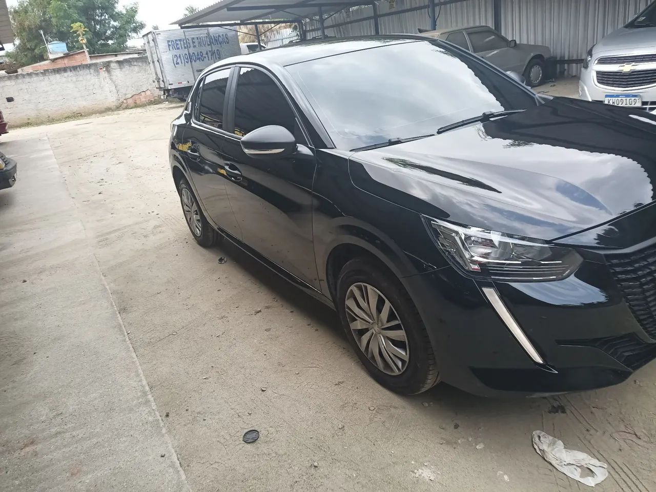Peugeot 208  - Foto 3