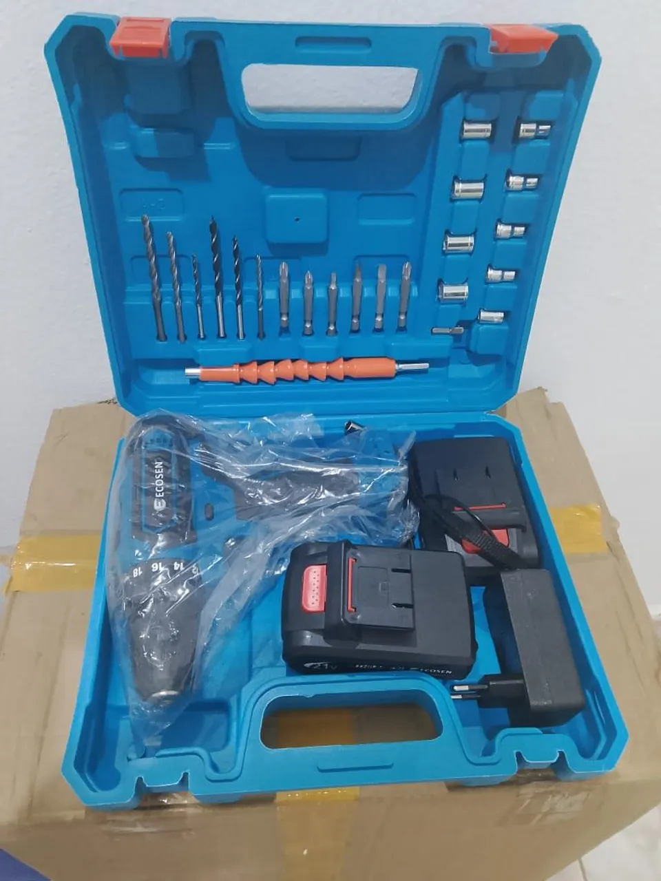 Furadeira/Parafusadeira com Kit Completo - ECOZEN