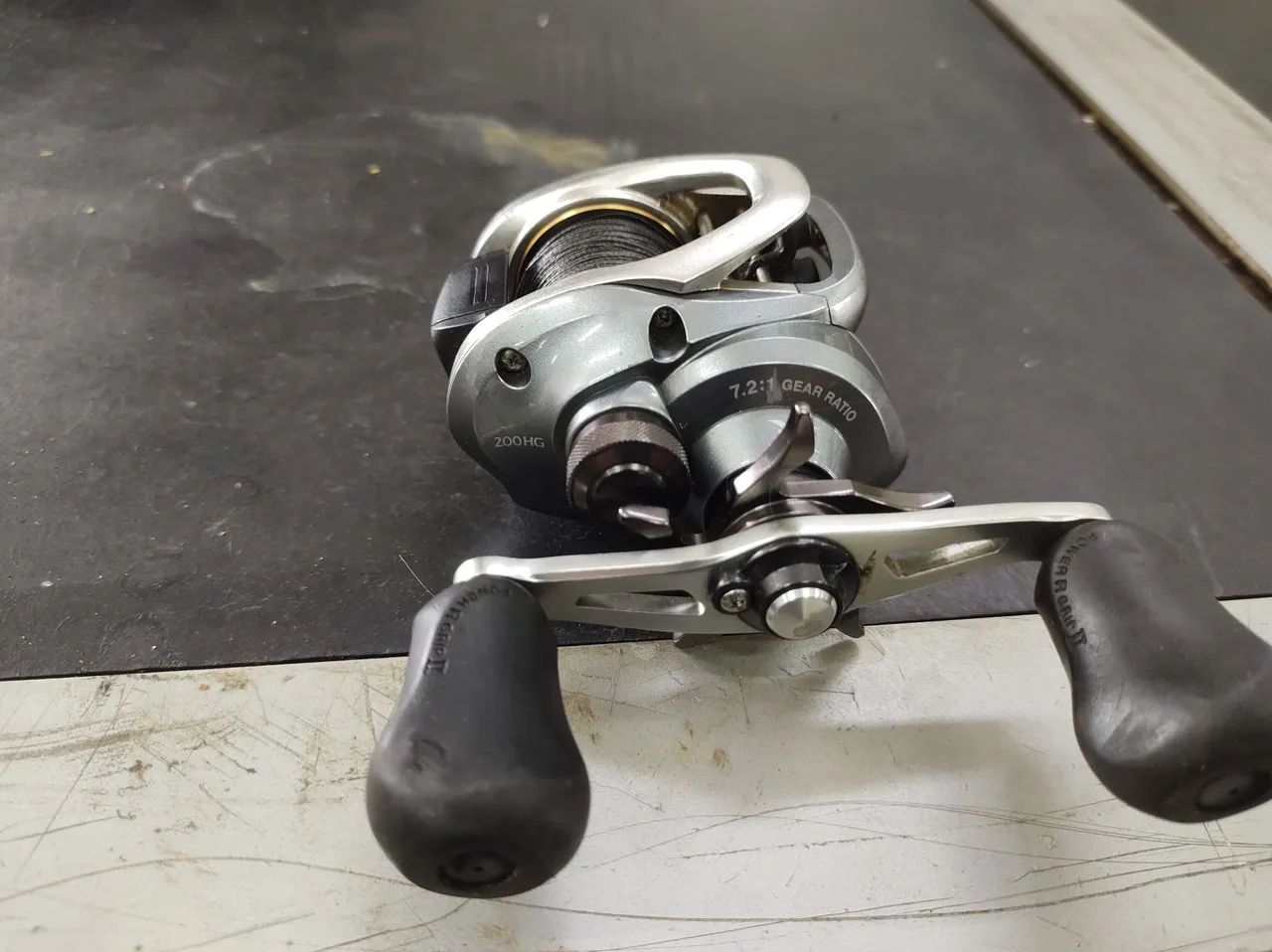 Carretilha de pesca Shimano Curado 200HG - Foto 3