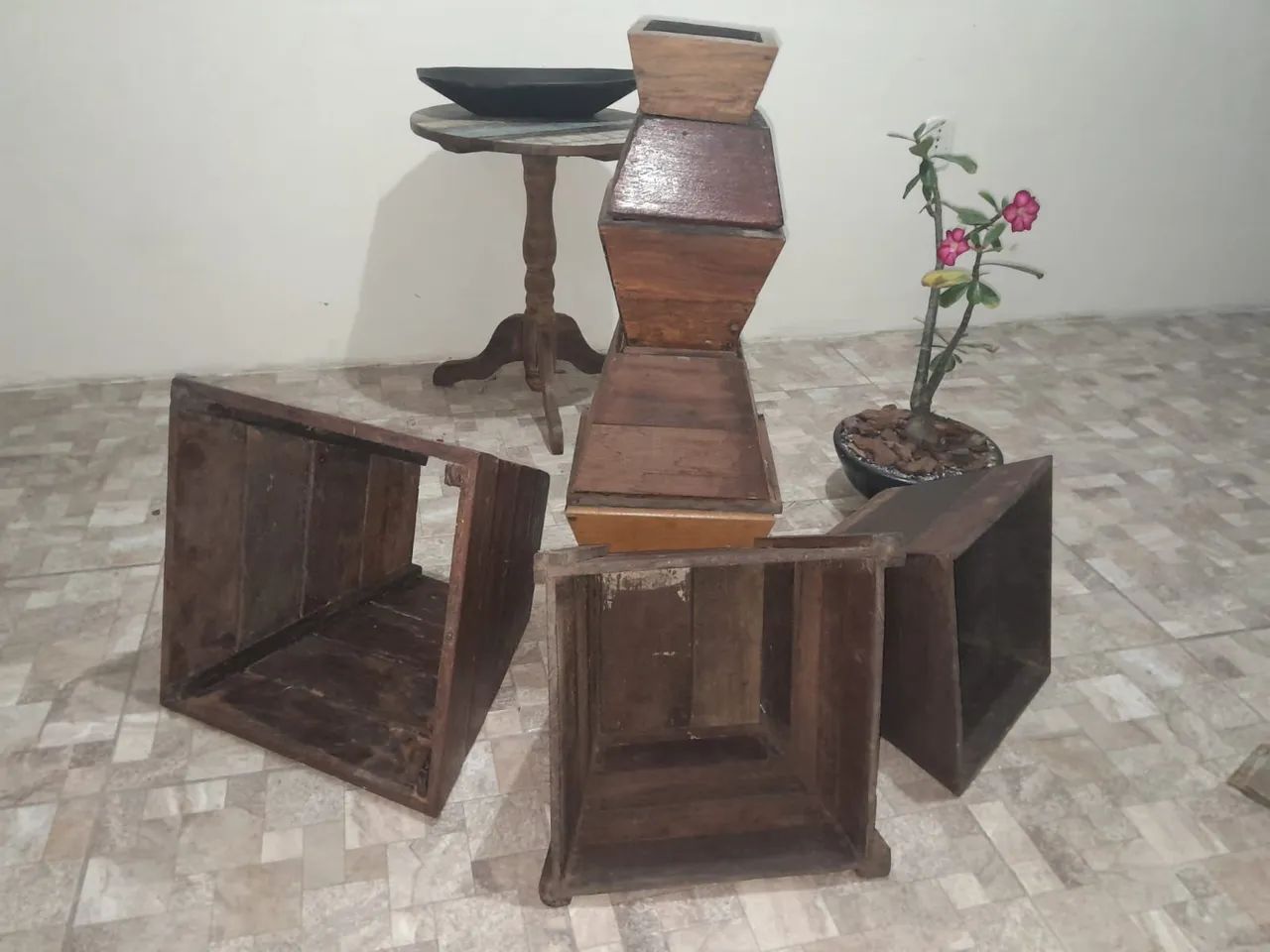 Vasos de Madeira Artesanais em Madeira de Demolição para Plantas - Foto 4