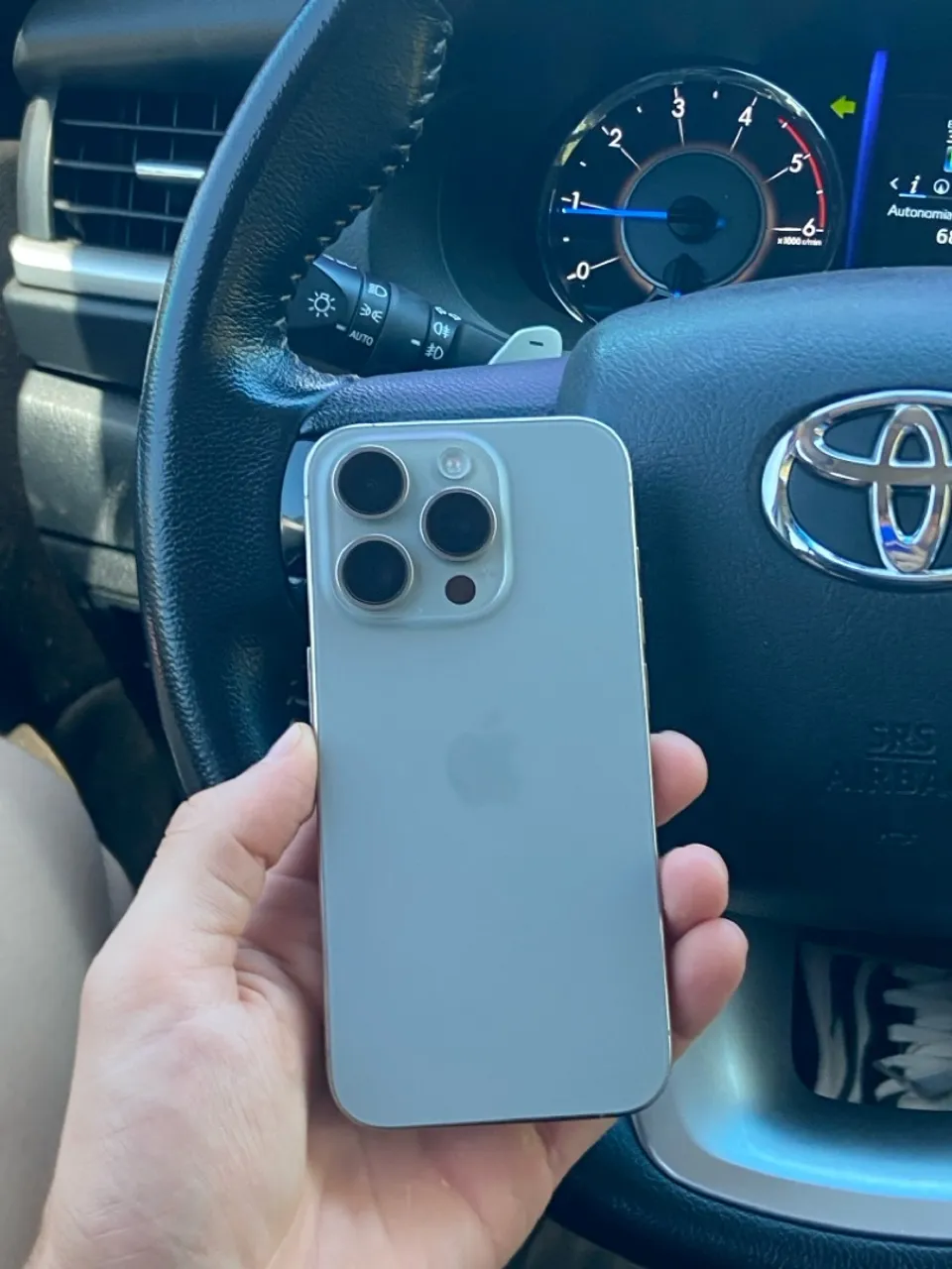 IPHONE 15 PRO 128GB todo original!