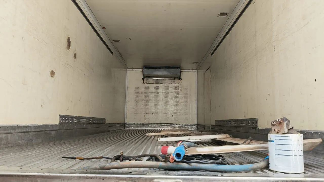 Baú camara fria HC 7.5m aparelho Carrier supra 750 revisado porta lateral  - Foto 2