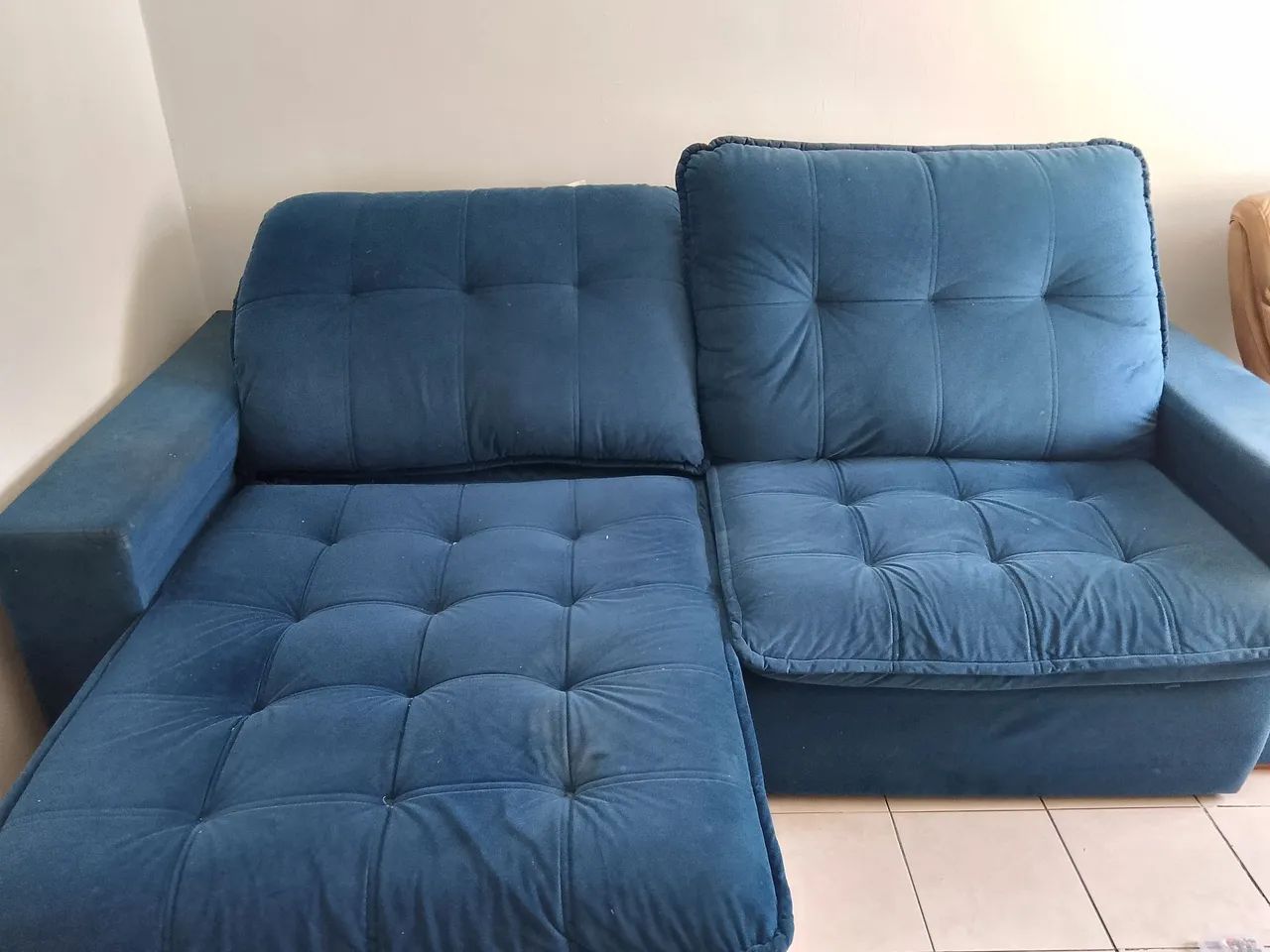 Sofá Retrátil 4 Lugares - Azul - Foto 2