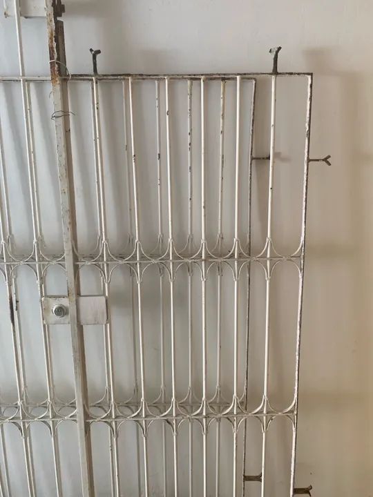 Vendo 2 grades de ferro - Foto 5