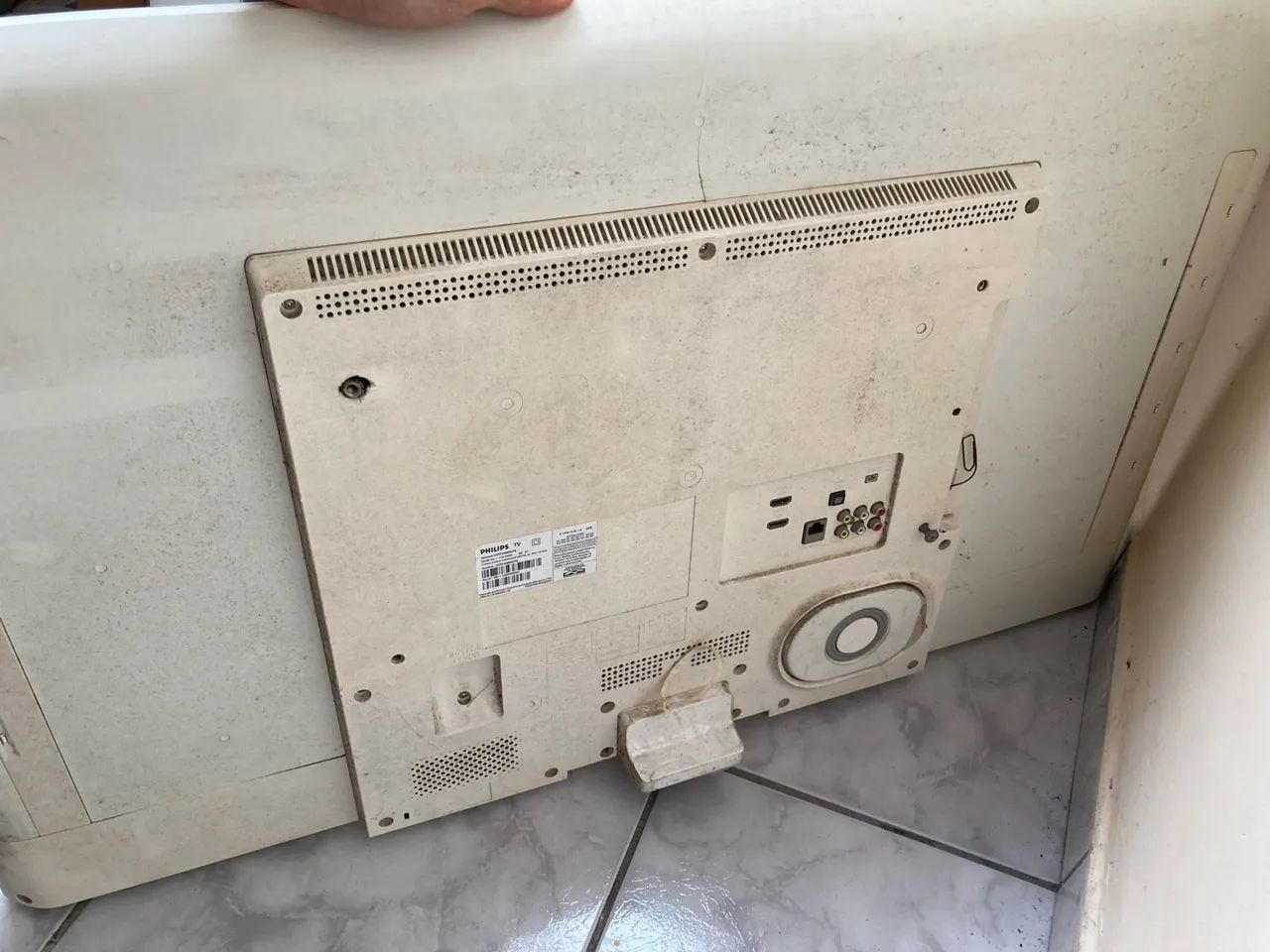 TV PHILLIPS COM DEFEITO - Foto 3