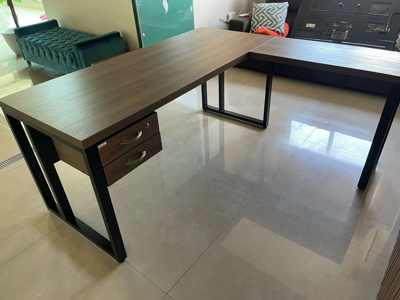 MESA INDUSTRIAL EM L com gavetas - LOJA IKONMIXOFFICE  - Foto 2