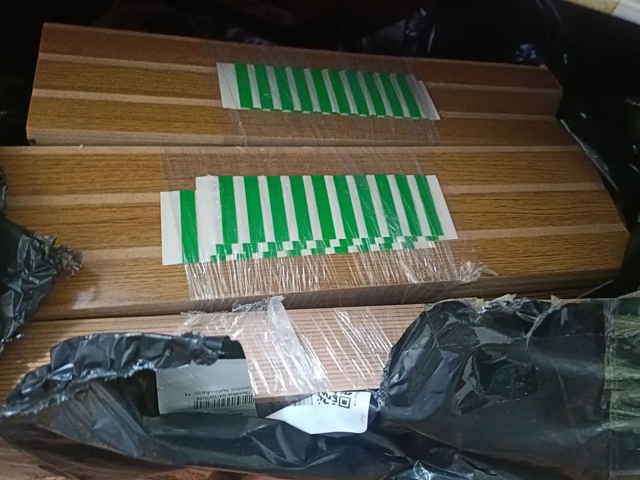 Kit 100 placas Painel Ripado MDF autocolante - Foto 5