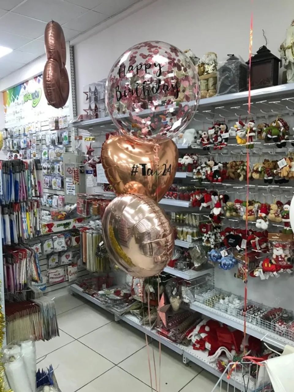 Gôndolas Parede Loja MVK - Foto 2