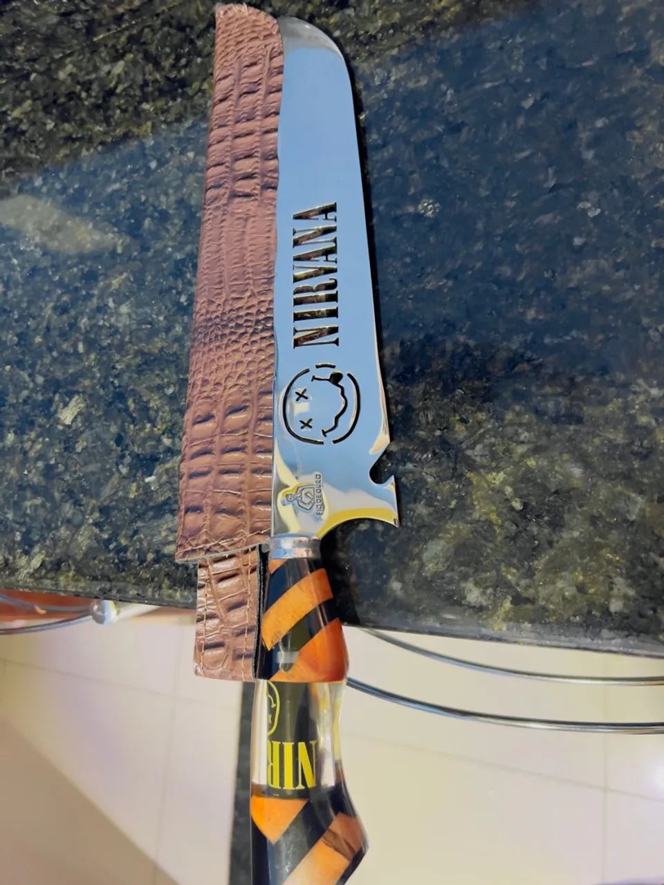 Lindas Facas em aço inox fio de ouro  - Foto 3