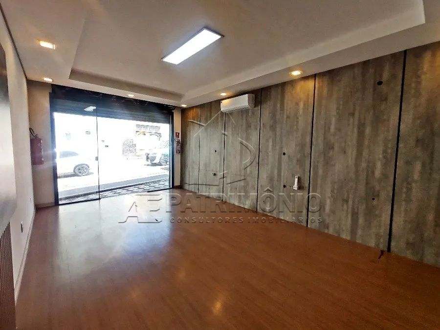Salão comercial em excelente localização na Rua Comendador Oetterer! - Foto 5