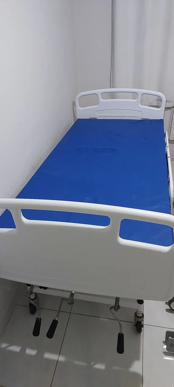 CAMA HOSPITALAR. CADEIRA RODAS , CADEIRA BANHO