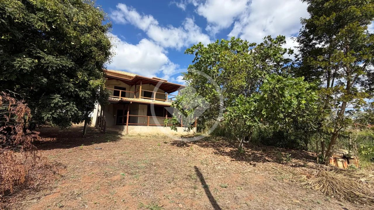 Casa em construção com 3 suítes amplas ideal para conforto e privacidade, área externa com - Foto 2