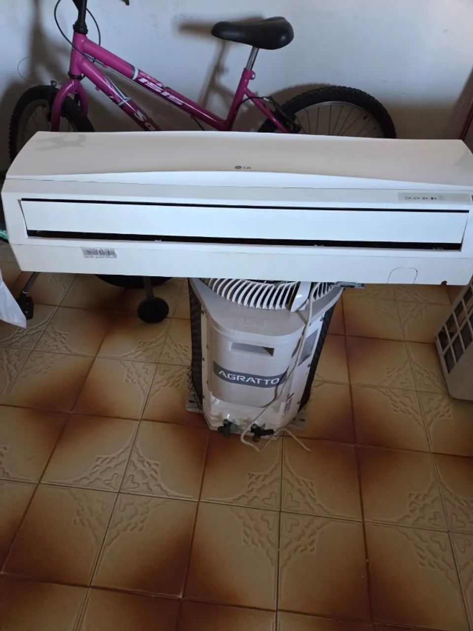AR 9000 BTUs AGRATTO: HIGIENIZADO A POUCO TEMPO+ GELANDO MUITO(SÓ INSTALAR!)" - Foto 2