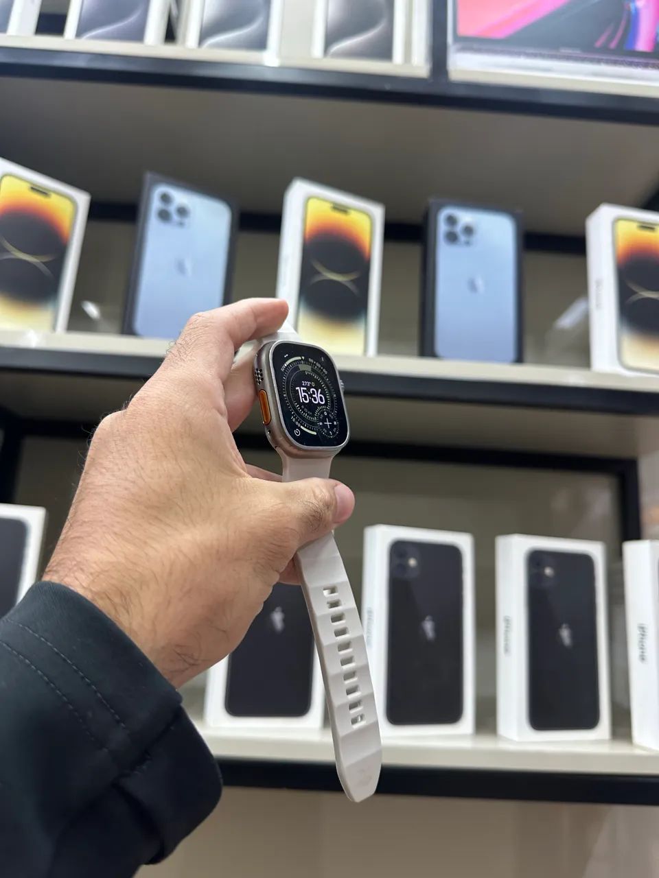 APPLE WATCH ULTRA 1 49MM NATURAL SEMI NOVO PROMOÇÃO  - Foto 3