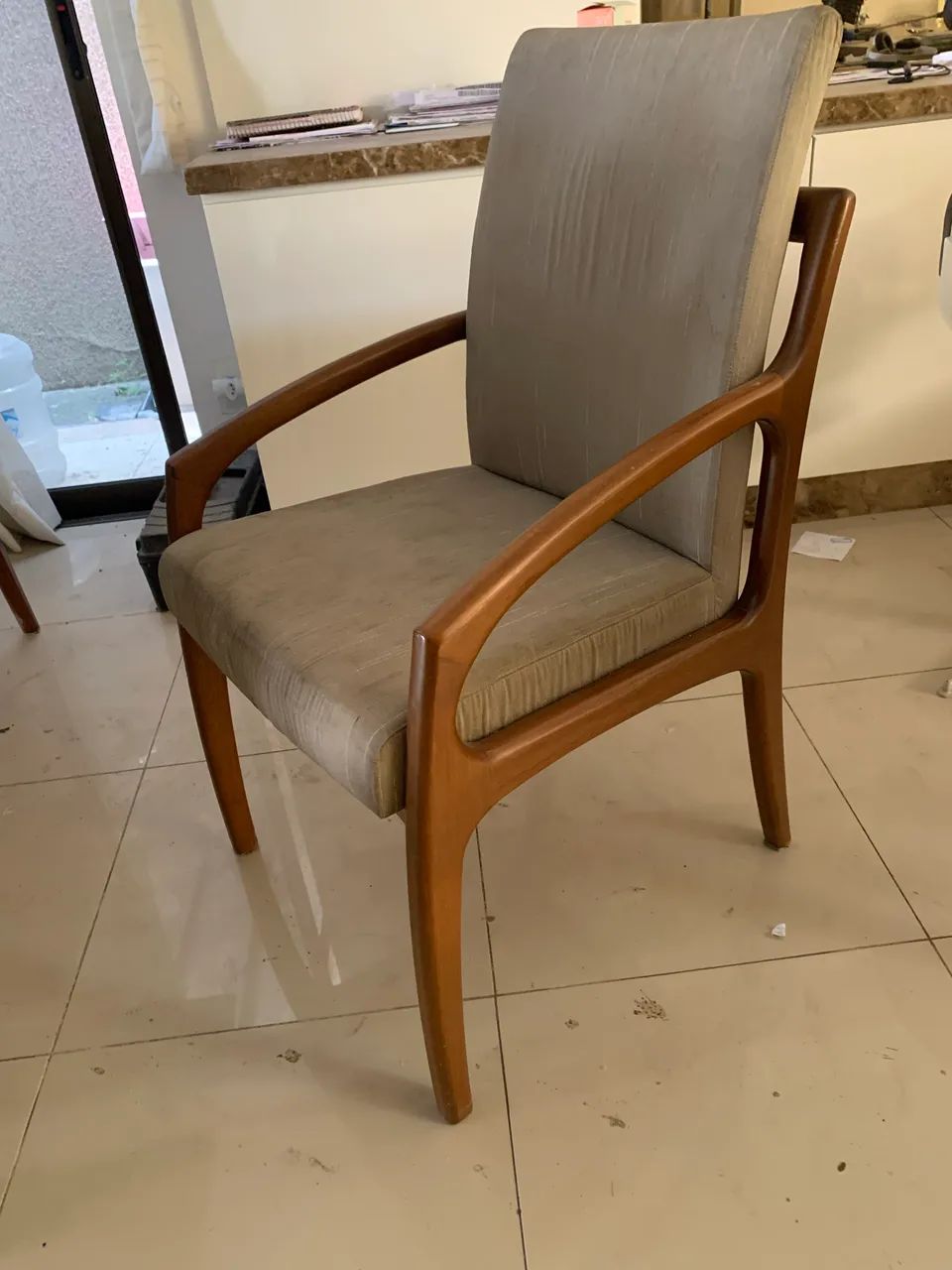 Mesa com 8 cadeiras  - Foto 3