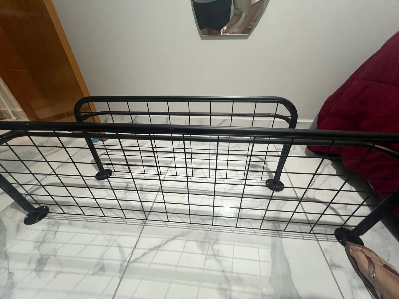Arara de parede com cabideiro e prateleira  - Foto 5
