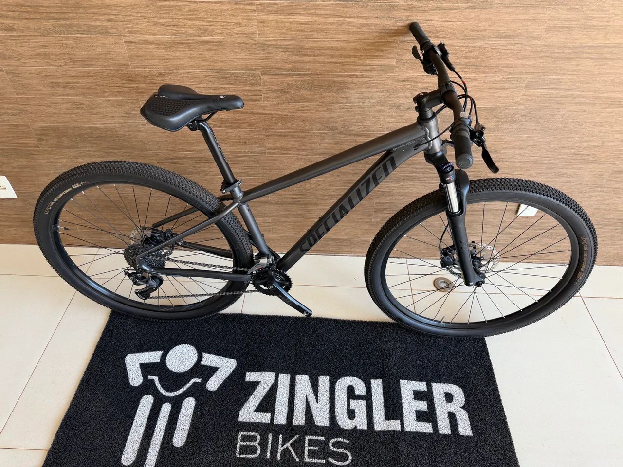 Specialized Rockhopper Comp Aro 29 Altus 18v Freio Hidráulico Tamanho M Estado de Nova - Foto 2