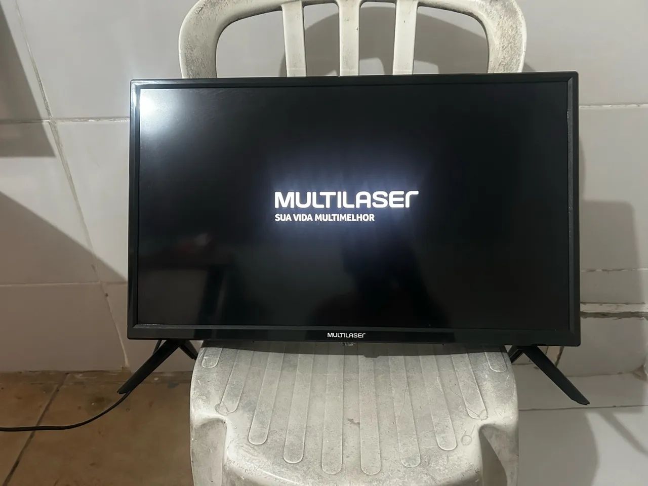 TV MULTILASER 24? HD TL 037