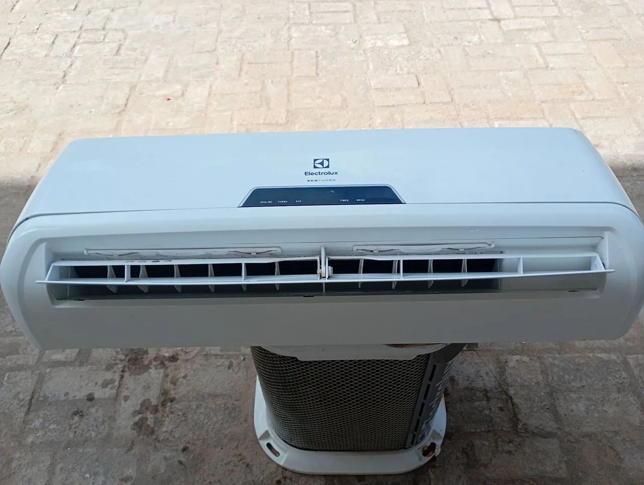 Ar condicionado de 9 mil BTUs Eletrolux  - Foto 2