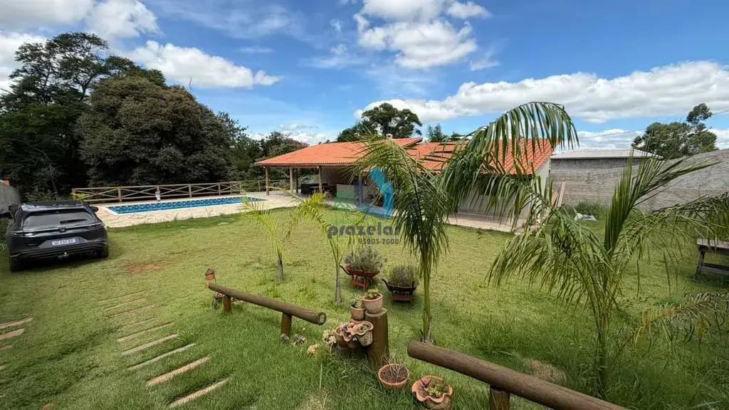 Chácara em condomínio fechado com 1.000 m²
