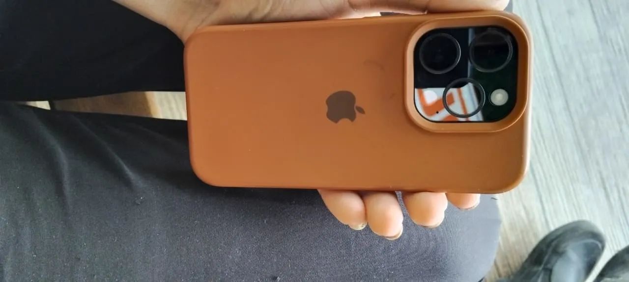 iPhone 15 pro - Foto 2