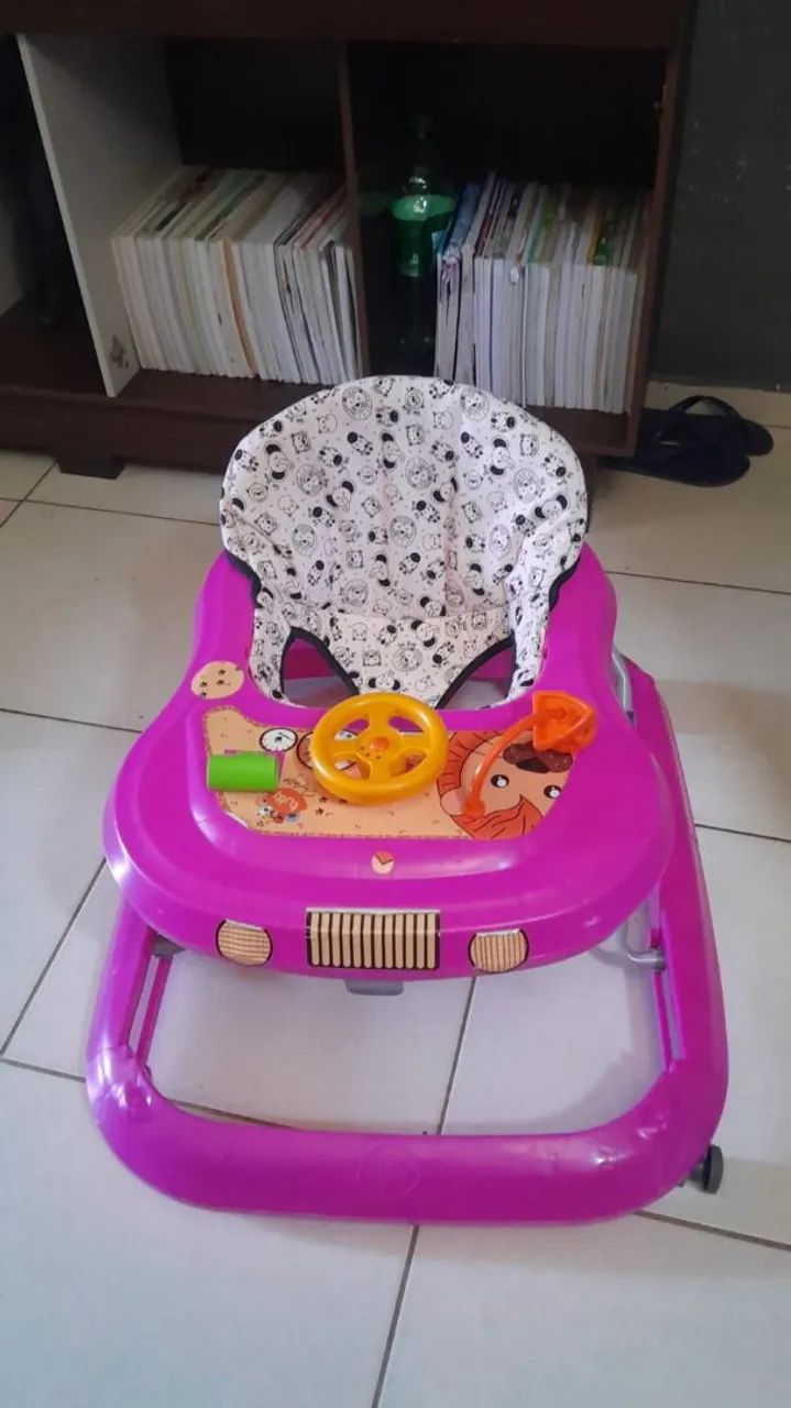 Vendo berço com colchão +andajar 
