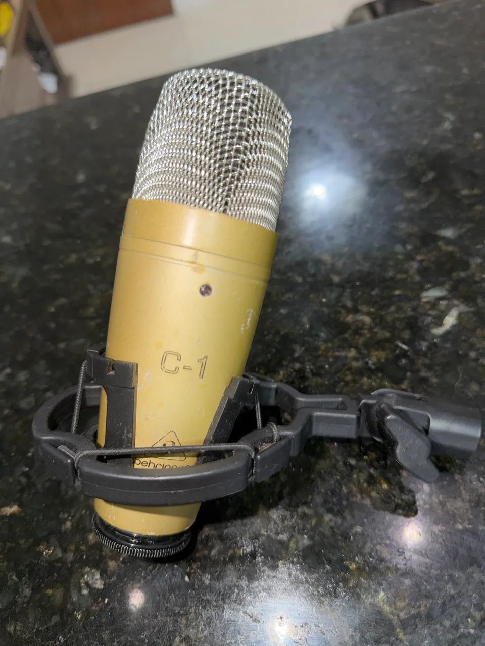 Microfone Behringer C-1
