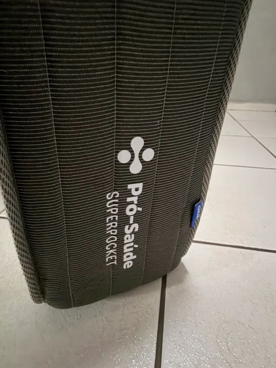 VENDO COLCHÃO QUEEN SEMI NOVO  - Foto 2