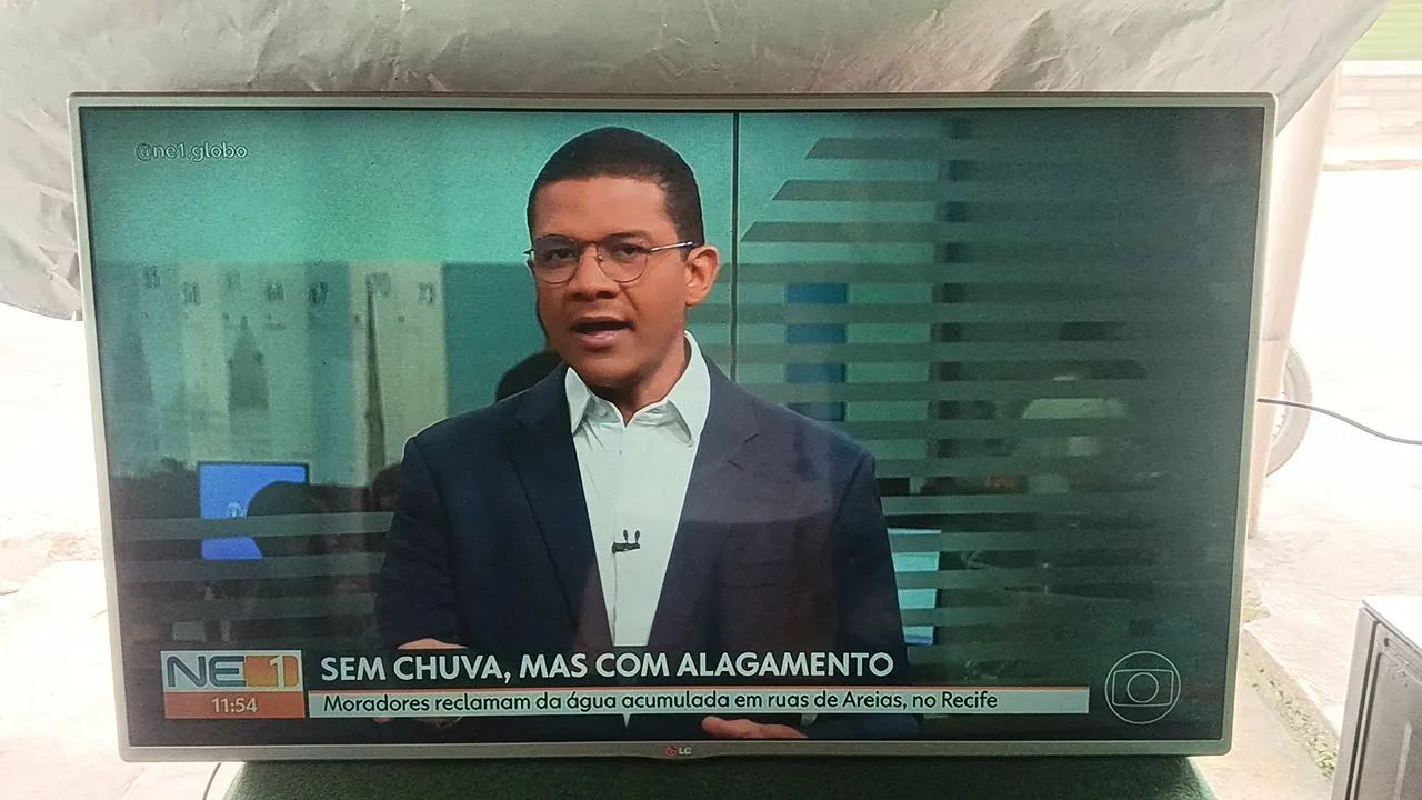 TV LG 49 POLEGADAS  - Foto 4